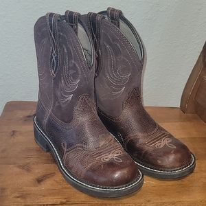 Womens Ariat boots sz 8.5B
